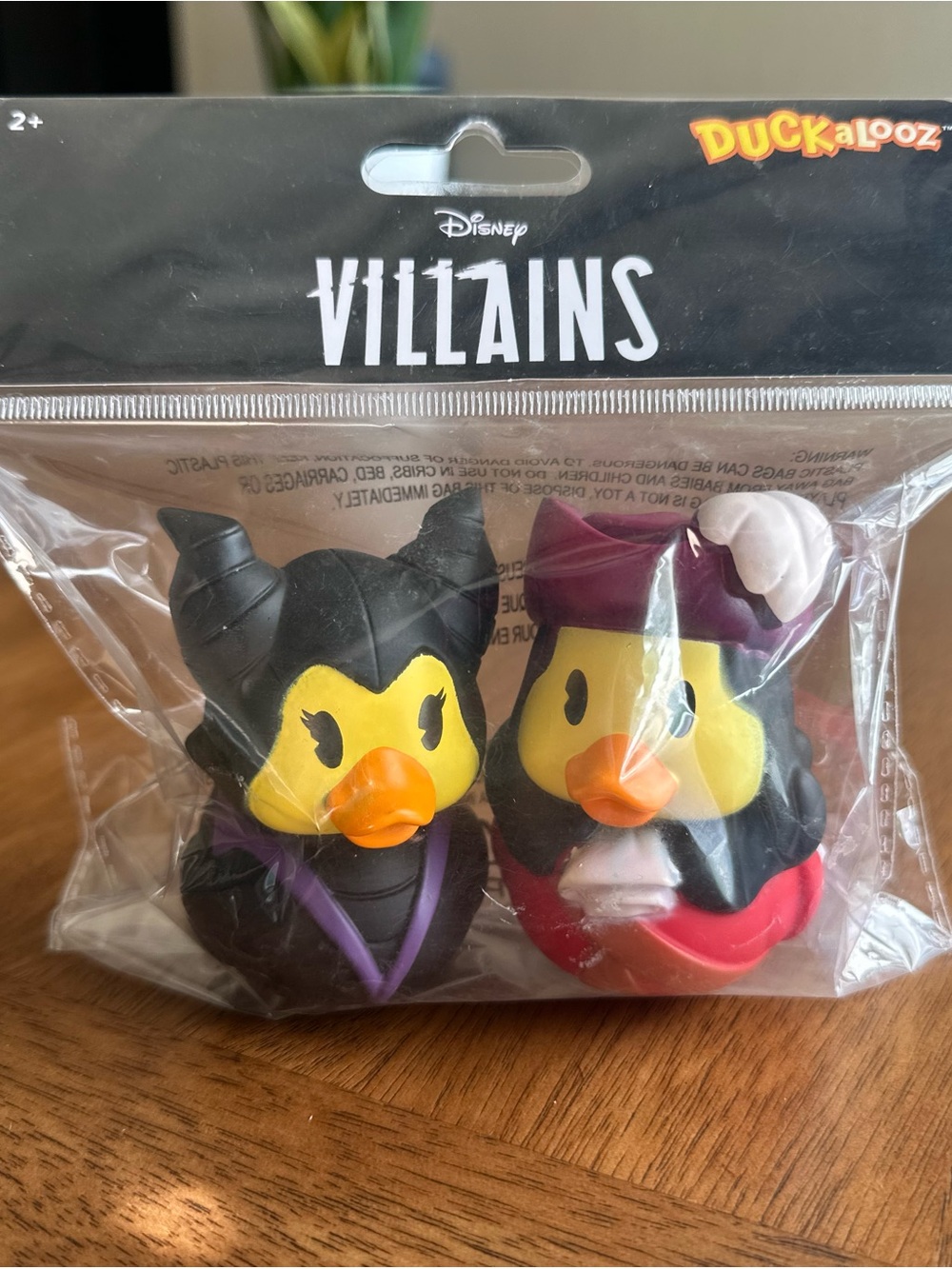 Disney Villains Duckalooz Rubber Duck Duo - Black, Yellow, Red, Purple